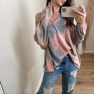 Reposh Dreamer Tie Dye V-Neck Top